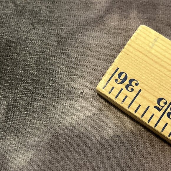 The Mountain Wolf Face Graphic T Shirt Adult SZ LARGE Gray Tie Dye Wildlife 2014 - Picture 5 of 9